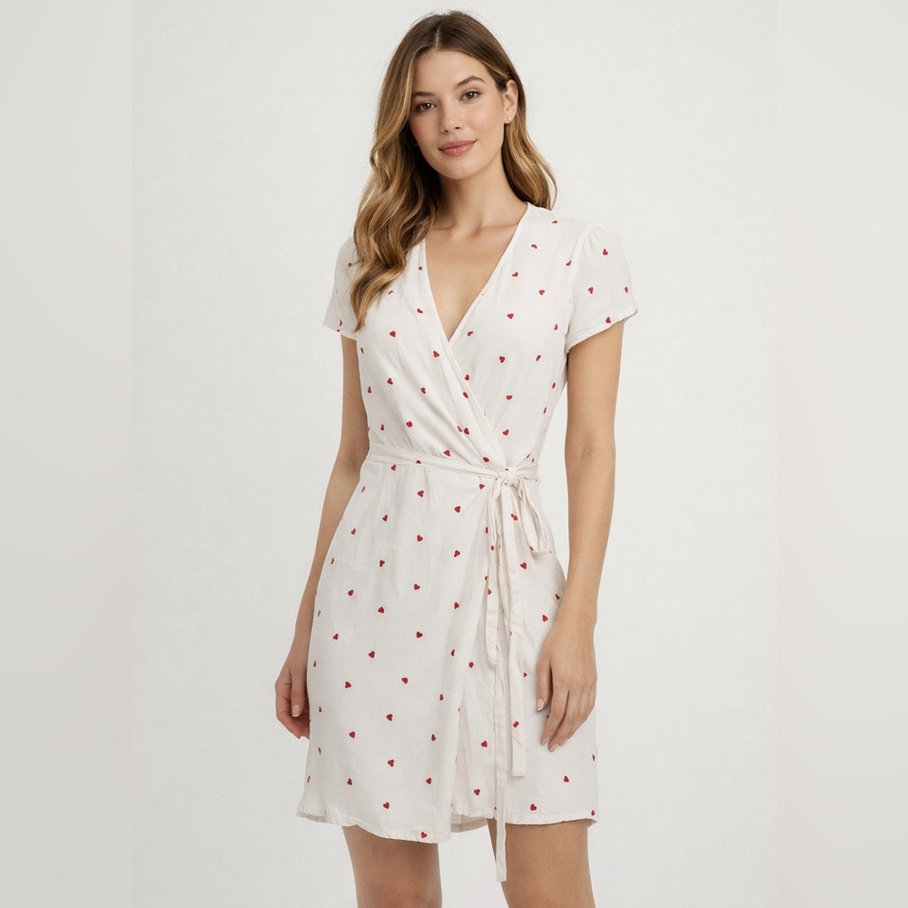 Forever 21 White Dress with Red Heart Patterni size medium